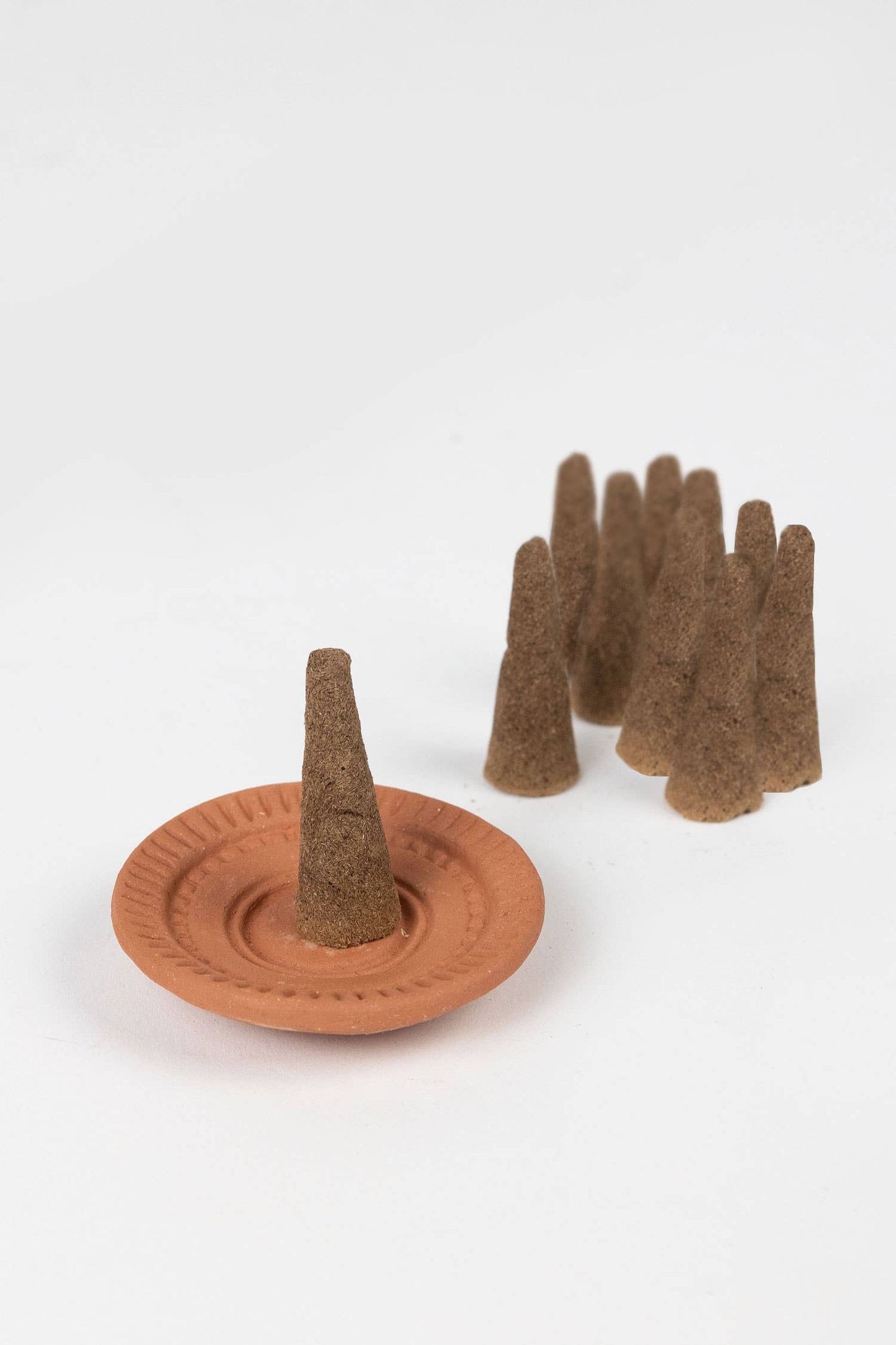 * Jasmine Cone Incense Set