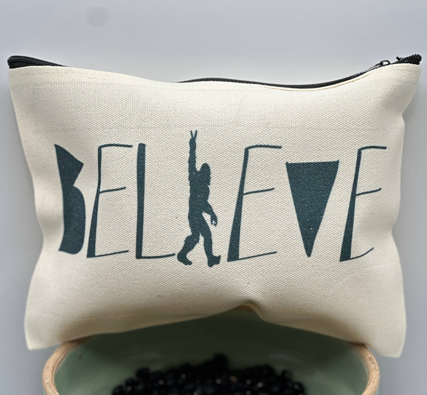 Believe Bigfoot Sasquatch Zipper Bag