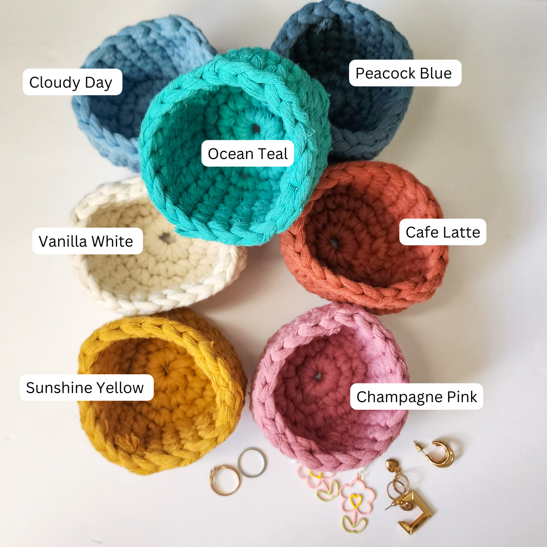 Crochet Trinket bowl | Trendy Mini Handmade bowl holder for jewelry