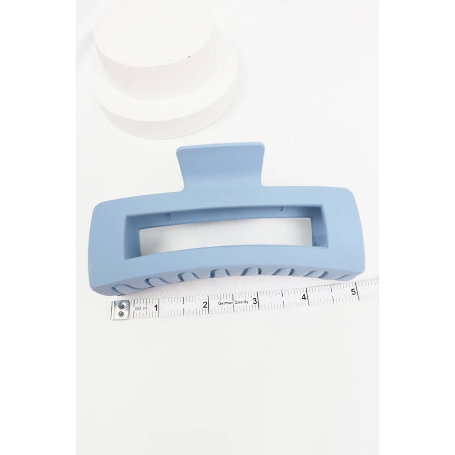 Matte Jumbo Cut Out Rectangle Hair Claw