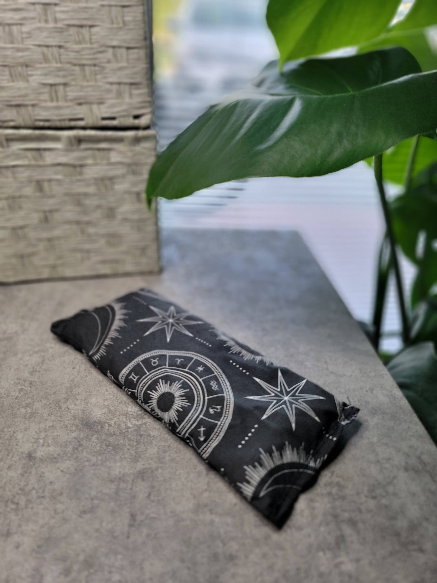 Aromatherapy Hot/Cold Weighted Eye Pillow