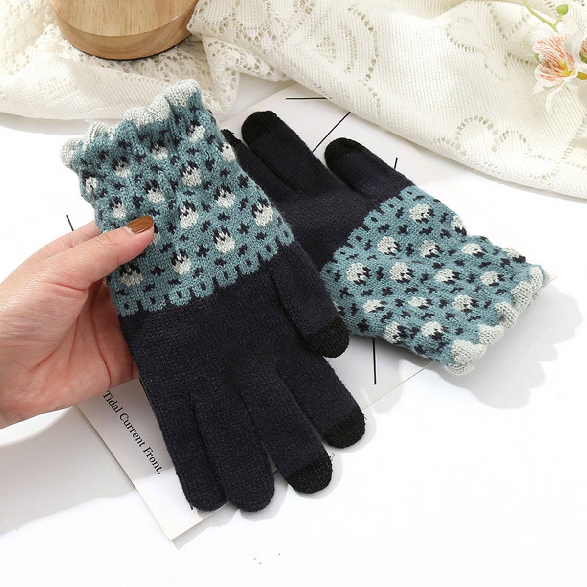 Cute Knit Gloves for Women – Touchscreen Warm
