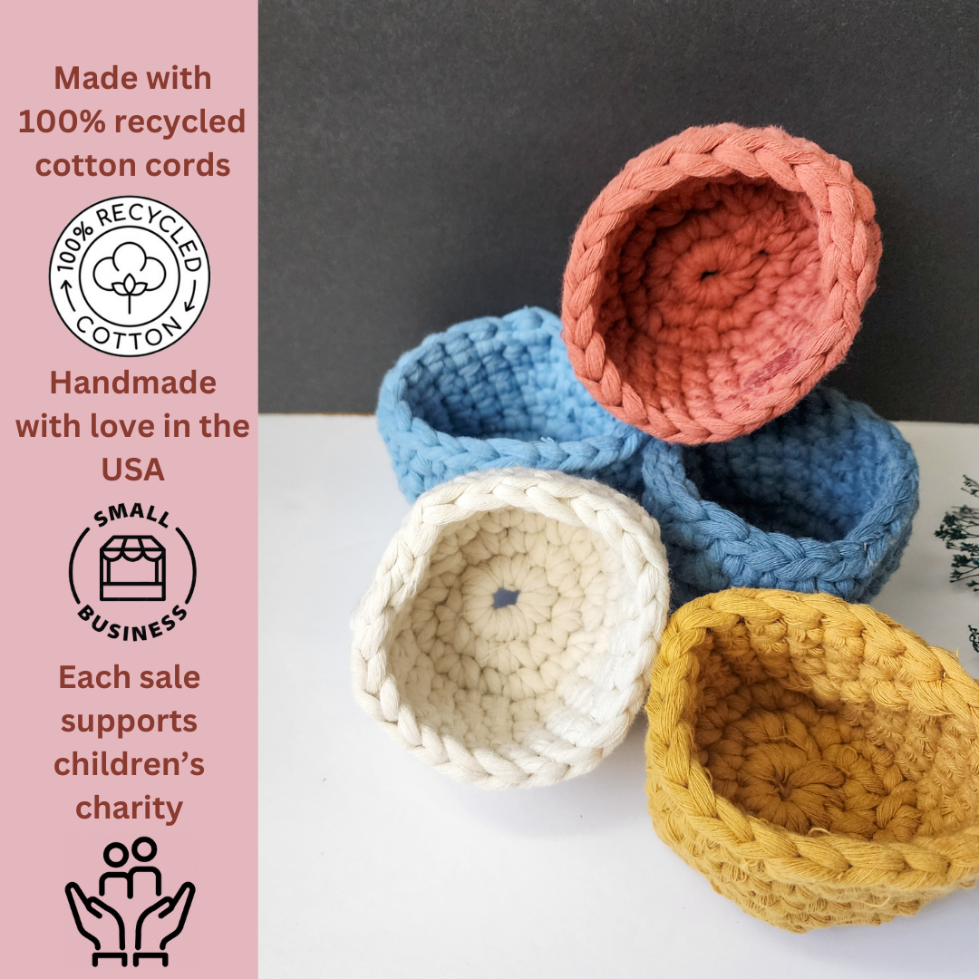 Crochet Trinket bowl | Trendy Mini Handmade bowl holder for jewelry