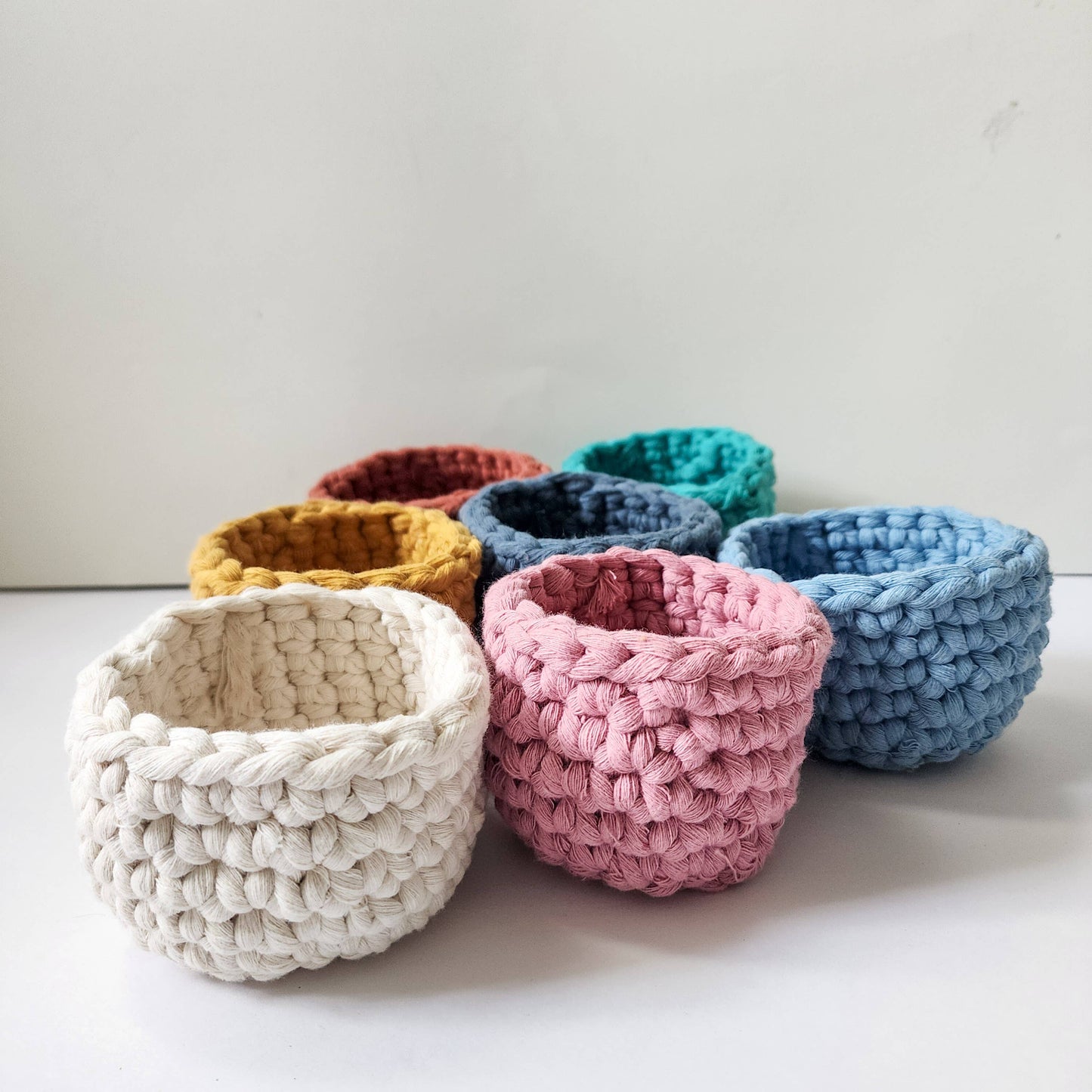 Crochet Trinket bowl | Trendy Mini Handmade bowl holder for jewelry