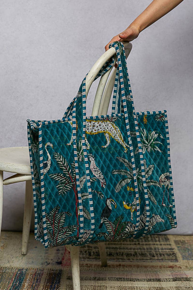 Quilted Large Everyday Tote Bag-POL