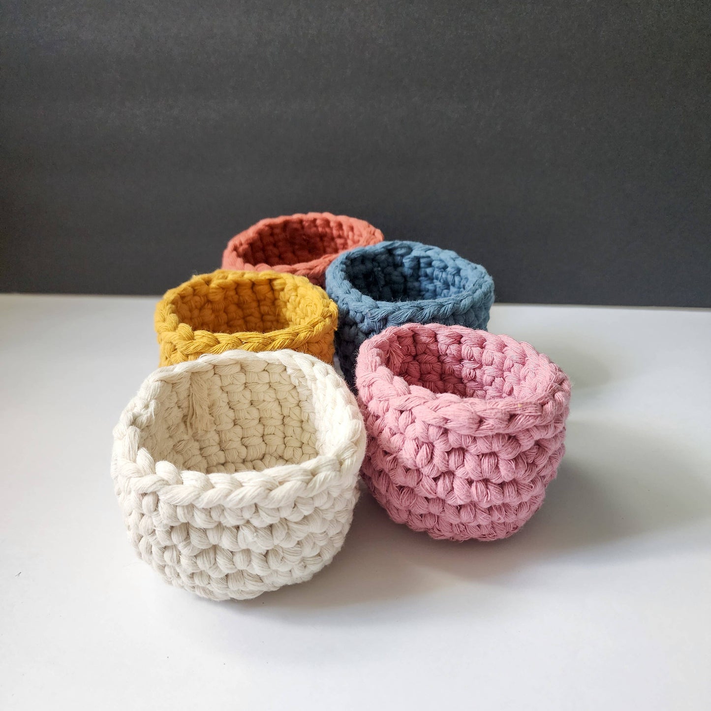 Crochet Trinket bowl | Trendy Mini Handmade bowl holder for jewelry