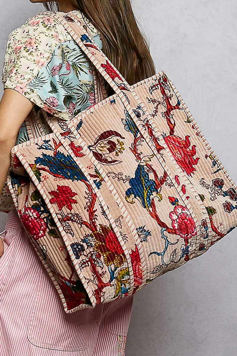 Quilted Large Everyday Tote Bag-POL