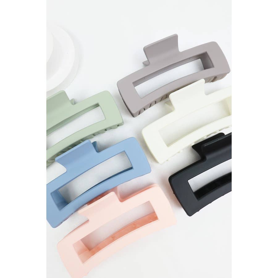 Matte Jumbo Cut Out Rectangle Hair Claw