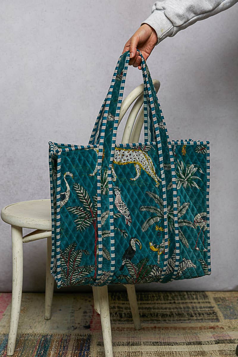 Quilted Large Everyday Tote Bag-POL