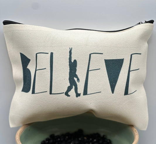 Believe Bigfoot Sasquatch Zipper Bag