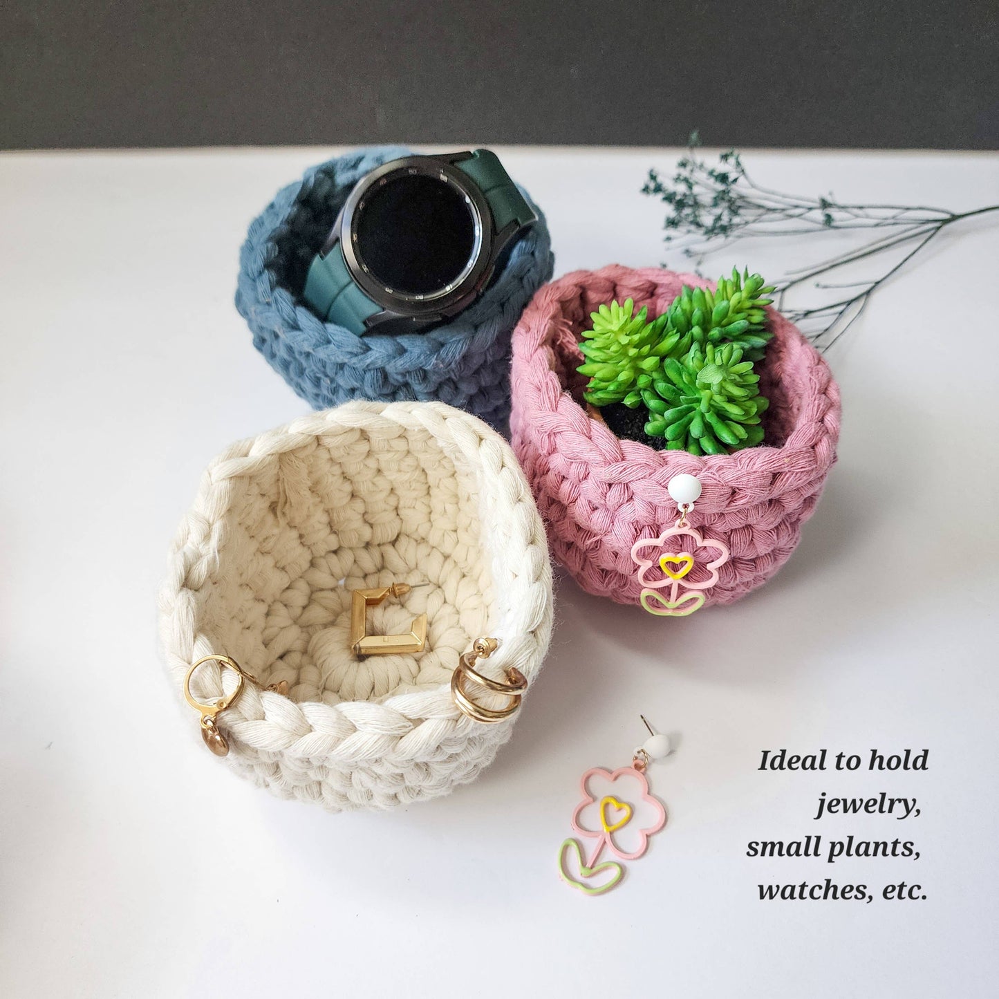 Crochet Trinket bowl | Trendy Mini Handmade bowl holder for jewelry