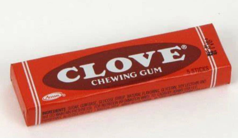 Nostalgic Chewing Gum 🎙️ “CLOVE” Retro Packaging